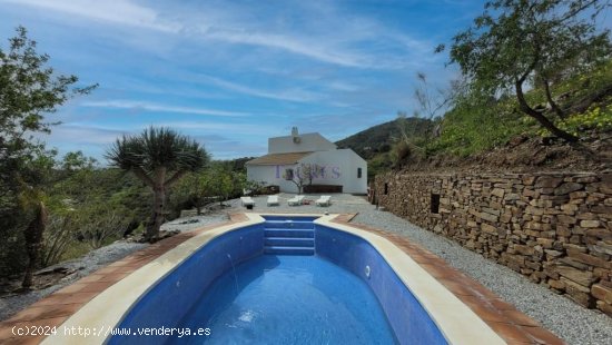  Villa en venta en Sayalonga (Málaga) 