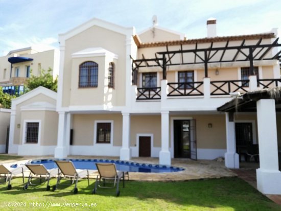  Villa en venta en Benalmádena (Málaga) 