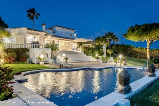  Villa en venta en Marbella (Málaga) 