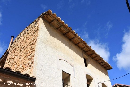 Casa en venta en Fórnoles (Teruel)