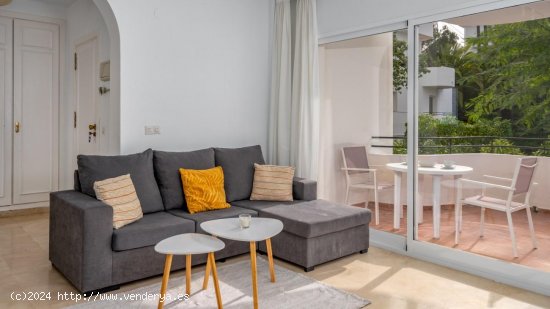 Apartamento en venta en Estepona (Málaga)