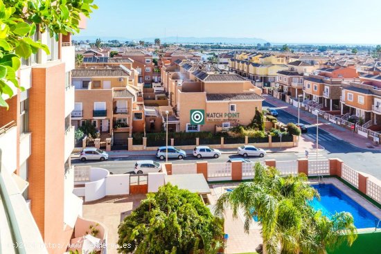 Piso en venta en Almería (Almería)