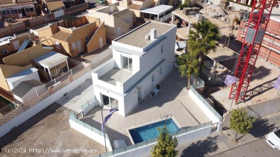 Villa en venta a estrenar en Torrevieja (Alicante)