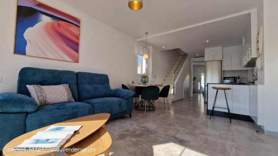 Villa en venta a estrenar en Torrevieja (Alicante)