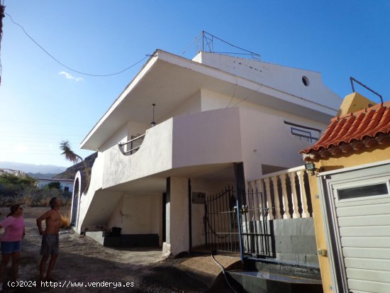 Finca en venta en Candelaria (Tenerife)