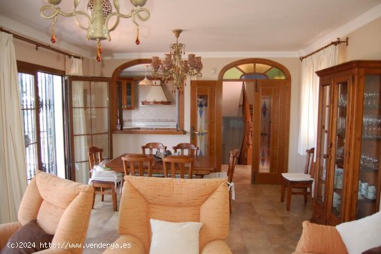 Villa en venta en Frigiliana (Málaga)