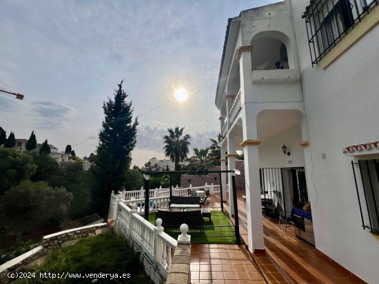 Villa en venta en Fuengirola (Málaga)