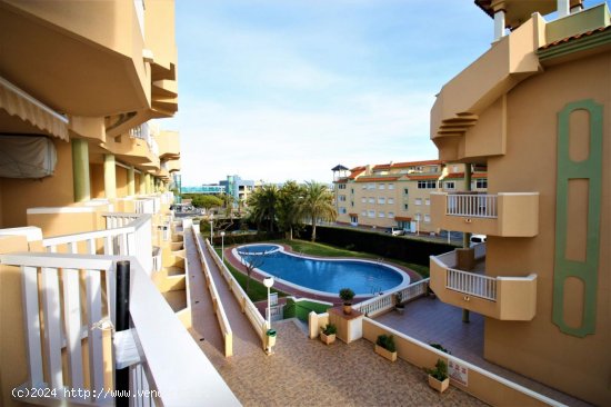 Apartamento en venta en La Manga del Mar Menor (Murcia)