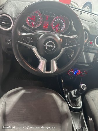 Opel Adam 1400 87 CV GLAM de 2017 con 95.031 Km por 8.900 EUR. en Tenerife