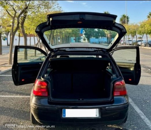 Volkswagen Golf 1.9 TDI 150 CV de 2003 con 467.376 Km por 3.000 EUR. en Cadiz