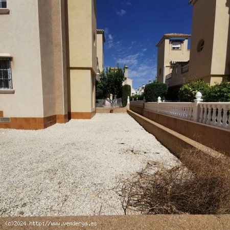 Chalet en venta en Orihuela (Alicante)