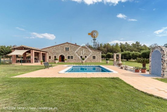  Finca en venta en Vilobí d Onyar (Girona) 