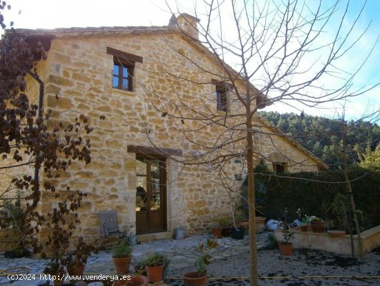 Casa en venta en Fórnoles (Teruel)