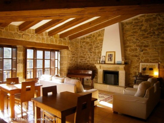 Casa en venta en Fórnoles (Teruel)