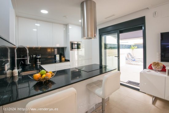 Villa en venta en Benijófar (Alicante)