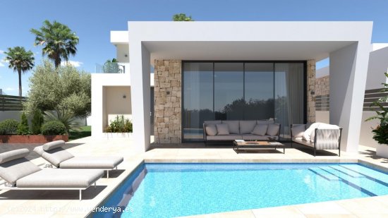 Villa en venta a estrenar en Torrevieja (Alicante)