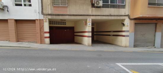  SE VENDE PLAZA GRANDE EN BUENA ZONA CENTRICO - ALICANTE 