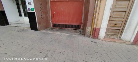  SE VENDE PLAZA EN MUY BUENA ZONA - ALICANTE 