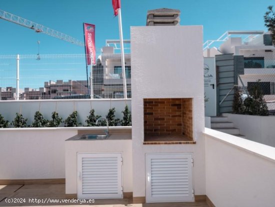 Bungalow en venta a estrenar en Torrevieja (Alicante)