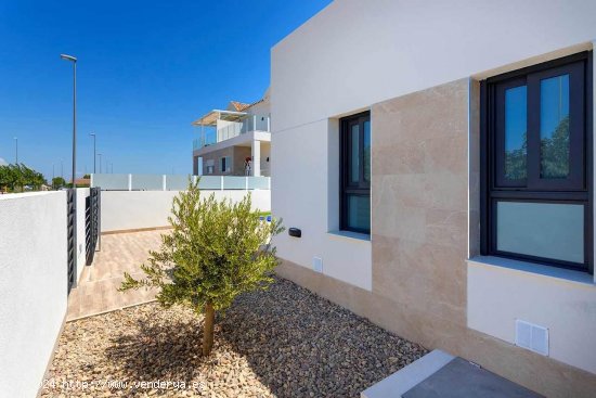 Villa en venta a estrenar en Daya Nueva (Alicante)