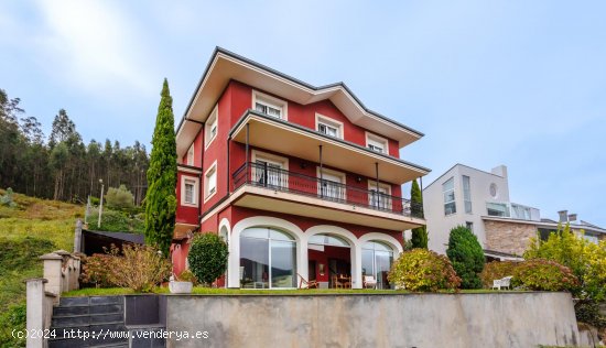  Casa en venta en Viveiro (Lugo) 