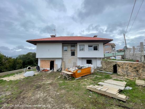 REF 4148 CASA 3  DORMITORIOS REDORMADA TOTALMENTE TAMEIGA ( MOS ) - PONTEVEDRA