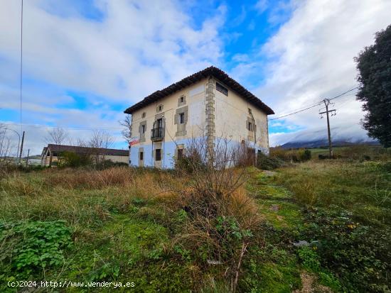  CASA DE PIEDRA CON TERRENO JUNTO A VILLASANA - BURGOS 