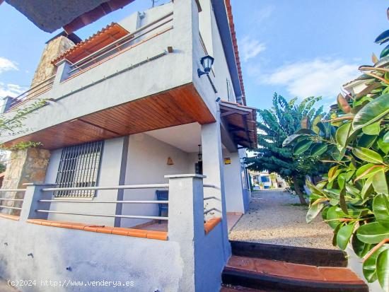 CASA CON DOS VIVIENDAS A LA VENTA EN BARONIA-BELLVEI - TARRAGONA