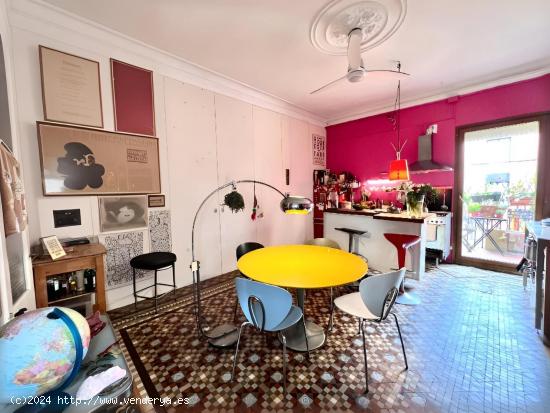 Vive en el Corazón de Barcelona: Excepcional Piso en Venta en Passeig Sant Joan - BARCELONA