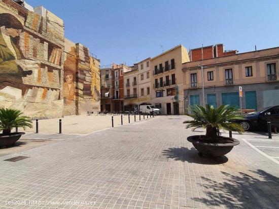 LOCAL COMERCIAL SITUAT AL CENTRE D'IGUALADA - BARCELONA