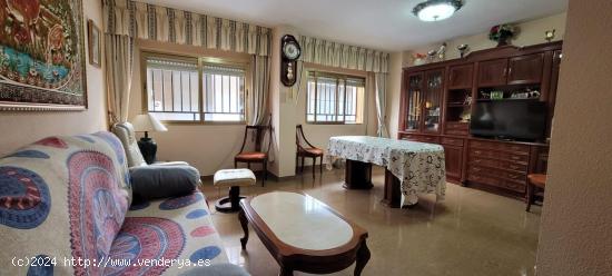  Piso con terraza en venta Pedralba - VALENCIA 