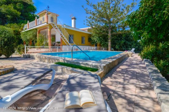  Villa en alquiler en Alhaurín de la Torre (Málaga) 