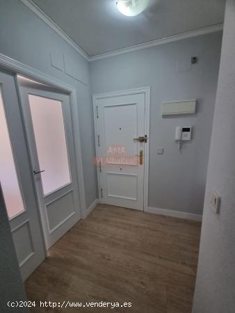 Se vende estupenda vivienda con garaje y trastero en Agustina Aroca - ALBACETE