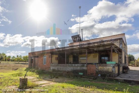 CHALET INDEPENDIENTE EN VENTA EN CAMPOMANES - BADAJOZ