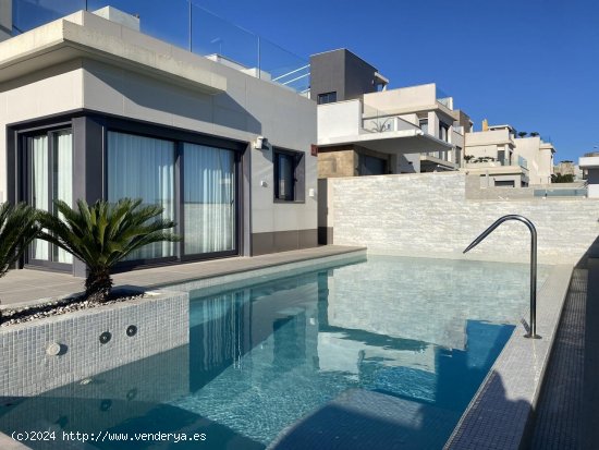 Villa en venta en San Miguel de Salinas (Alicante)