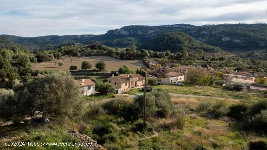 Villa en venta en Puigpunyent (Baleares)