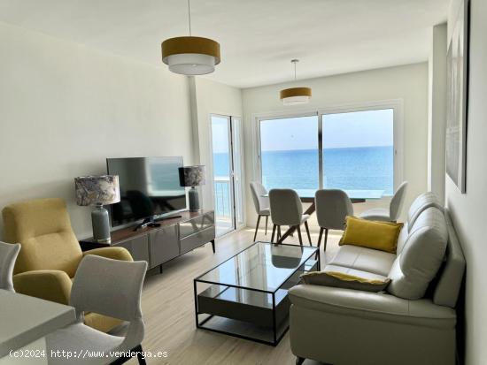 se vende piso moderno 1 linea de playa centro de Fuengirola - MALAGA