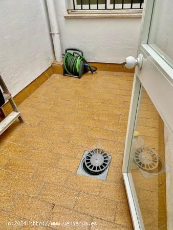 APARTAMENTO CON PATIO EN LA ZONA CERRO FALON - CADIZ