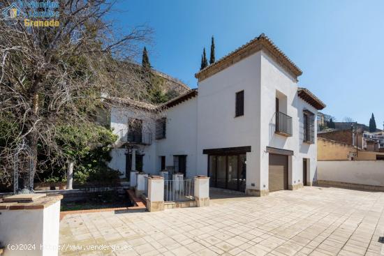 SE VENDE MAGNÍFICO CARMEN REFORMADO CON VISTAS DESPEJADAS - GRANADA