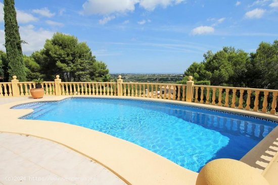 Villa en venta en Dénia (Alicante)