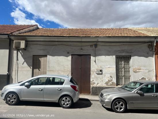  CASA PLANTA BAJA CON TERRENO Y GARAJE 678421372 - MURCIA 