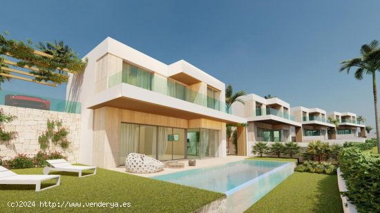 Villa en venta a estrenar en Estepona (Málaga)