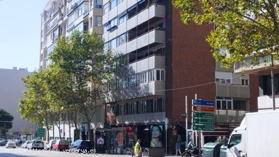 ALQUILER OFICINA DE 170 M2 EN LA CALLE ORENSE - MADRID