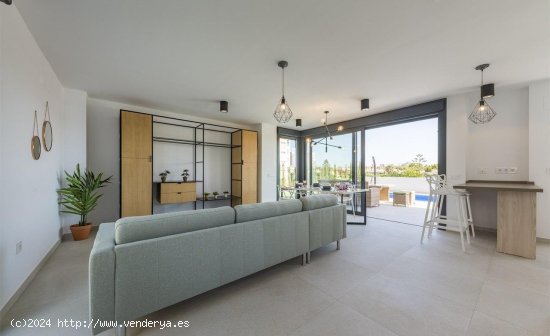 Villa en venta a estrenar en La Manga del Mar Menor (Murcia)