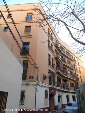 Se vende piso en el Centro de Valencia - VALENCIA