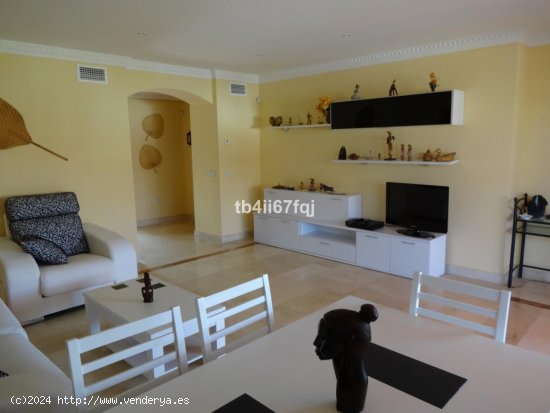 Apartamento en venta en Benahavís (Málaga)