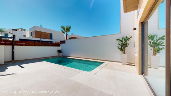 Villa en venta a estrenar en Algorfa (Alicante)