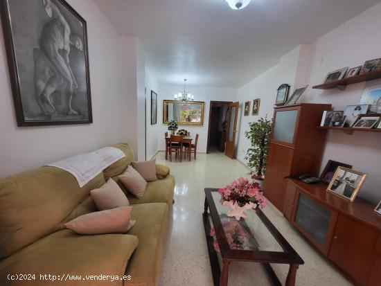 En venta piso con garaje en zona Avenida de Europa en Montequinto - SEVILLA