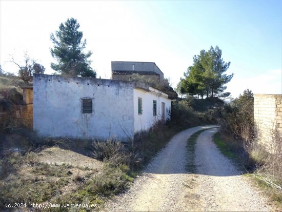 Edificio en venta en Maella (Zaragoza)