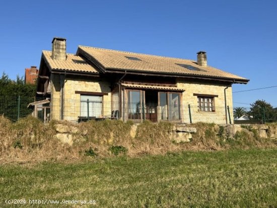 Casa en venta en Hinojedo (Cantabria)